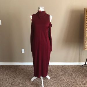 JustFab XL Burgundy Cold Shoulder Dress NWT